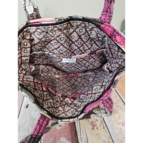 Vera Bradley Quilted Mocha Rouge Shoulder Handbag Zipper Floral 2011 Purse - Picture 8 of 13